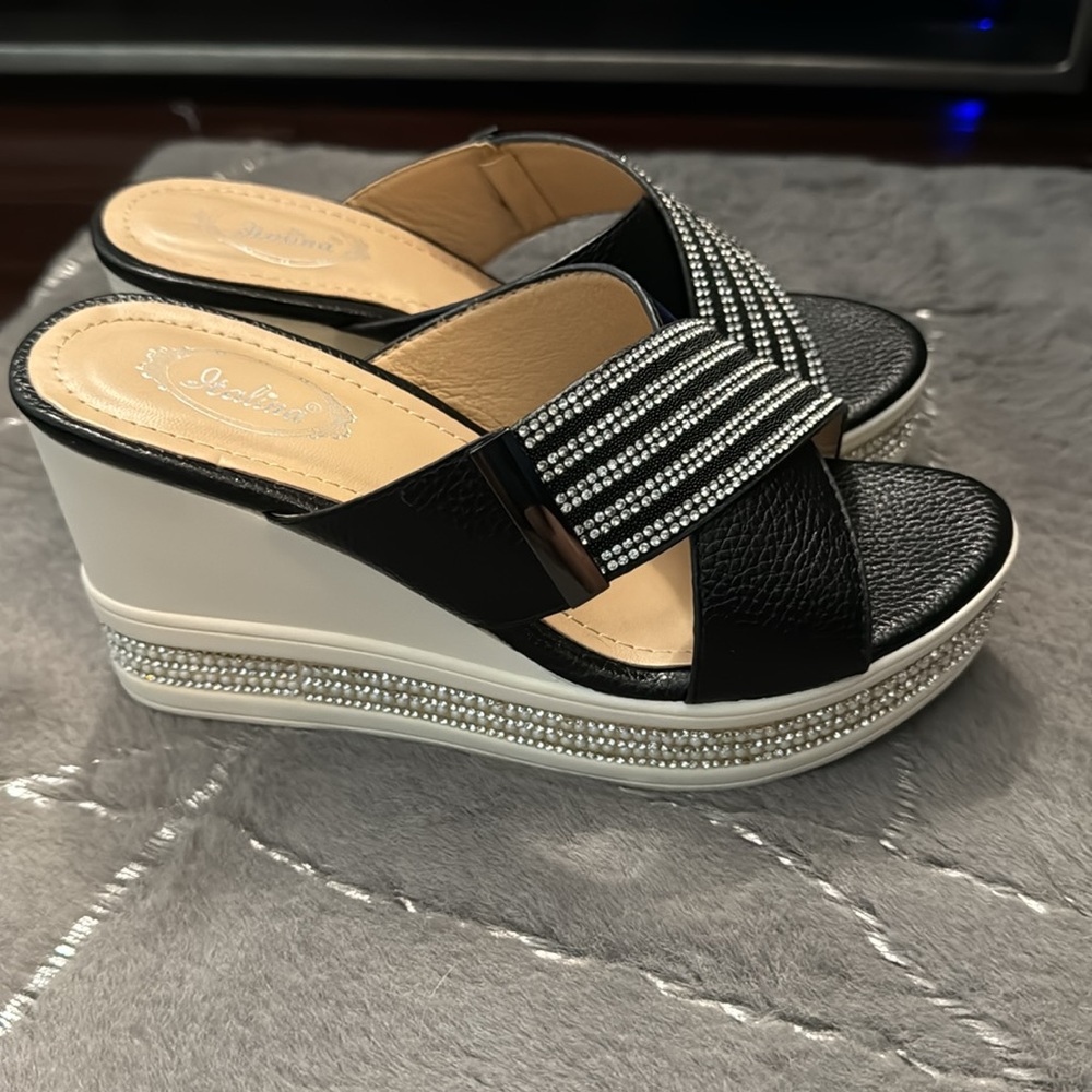 ITALINA brand rhinestone slip on wedge size 6 - Picture 4 of 5